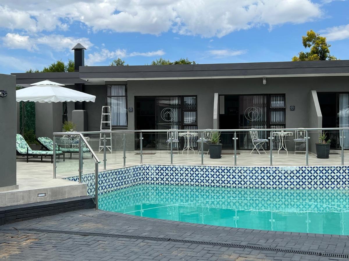 Inbloem Hotel Блоемфонтейн Екстериор снимка
